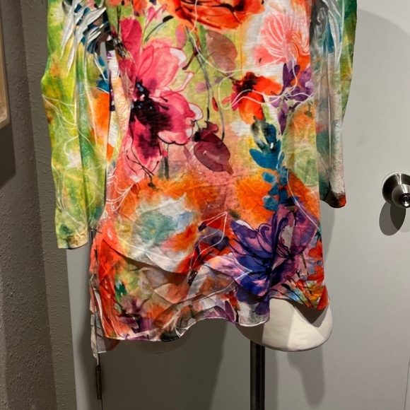 blouse w contrast by jess and jane - Picture 2 of 16